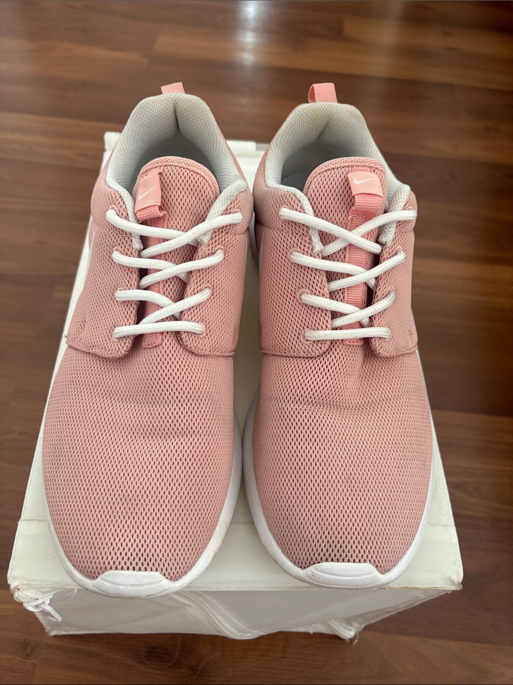 Nike Light Pink Women’s Mesh Lace-Up Sneakers
